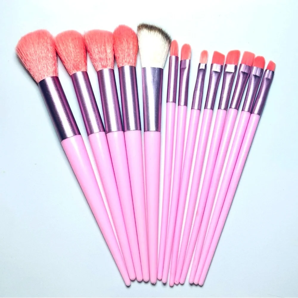 ✨13 Piece Makeup Brushes Pink and Coral Brush Set✨